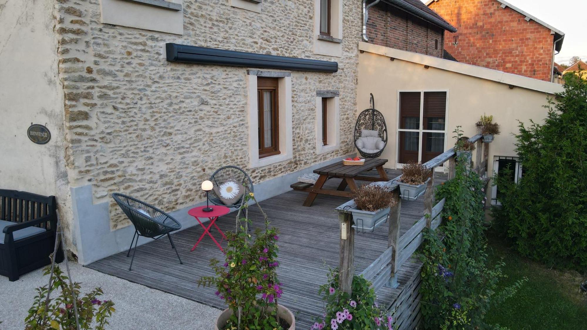 Pivoine Chambre D Hotes Fralignes Exterior photo